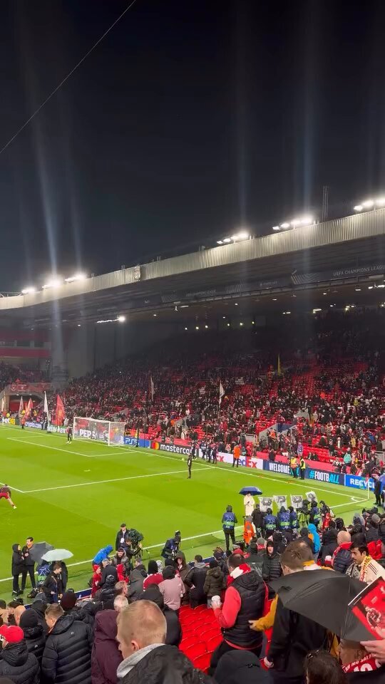 古巣リヴァプールでブーイングを受けたアレクサンダー・アーノルド、一体なぜ？