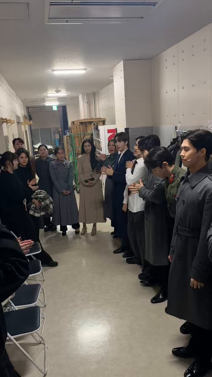 パク・ギュリ、ミュージカル「愛の不時着」大阪初日、ファンサで魅了