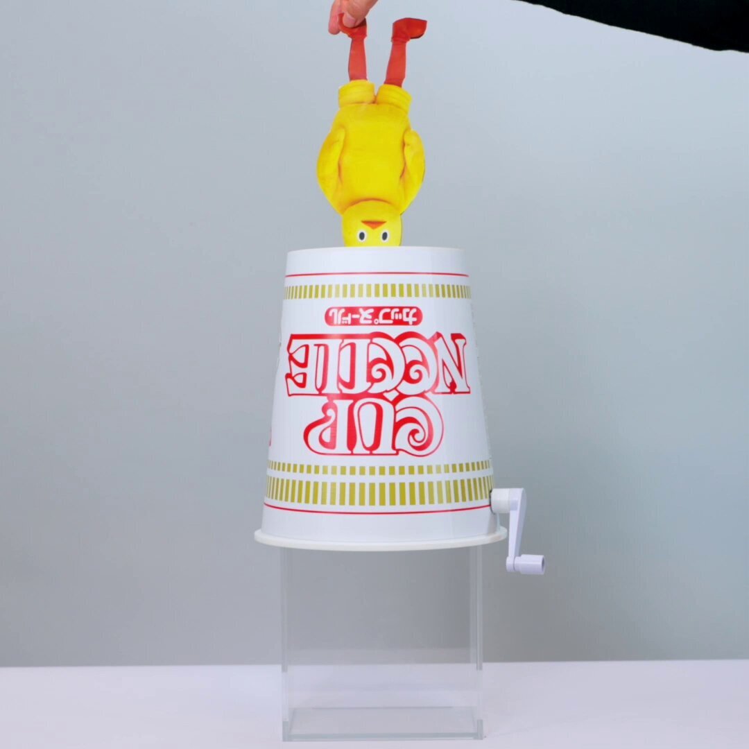 カップヌードル、Twitterで様々な話題に 