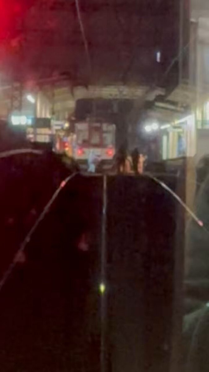 近鉄奈良線、河内永和駅で人身事故発生で運転見合わせ 