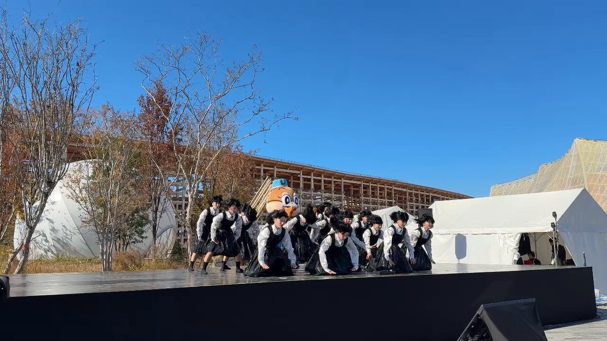 もずやん、ミャクミャクとダンス！旅立ちセレモニーで奮闘