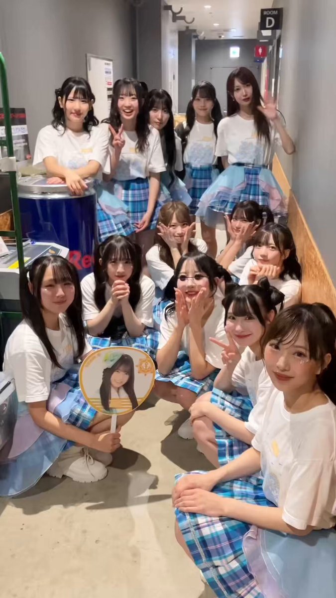 SKE48 チキンLINE 会場 ランダム 生写真 全員ver. 3種コンプ チキンLINE - DISCOGRAPHY | SKE48 avex official website